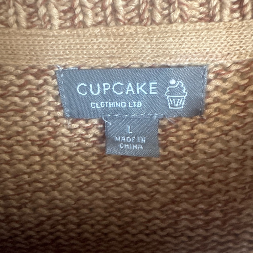 Cozy Earth-Toned Sweater with Elbow Patches - Picture 3 of 4